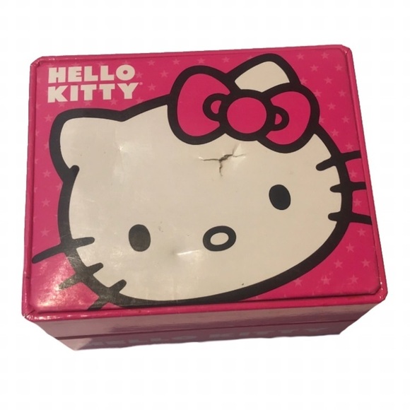 NWT Hello Kitty watch with interchangeable bands - Picture 4 of 6